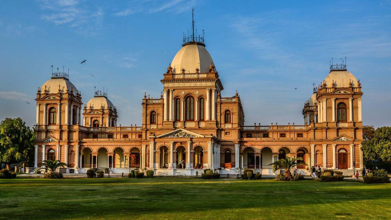 Top 10 Places to Visit in Bahawalpur