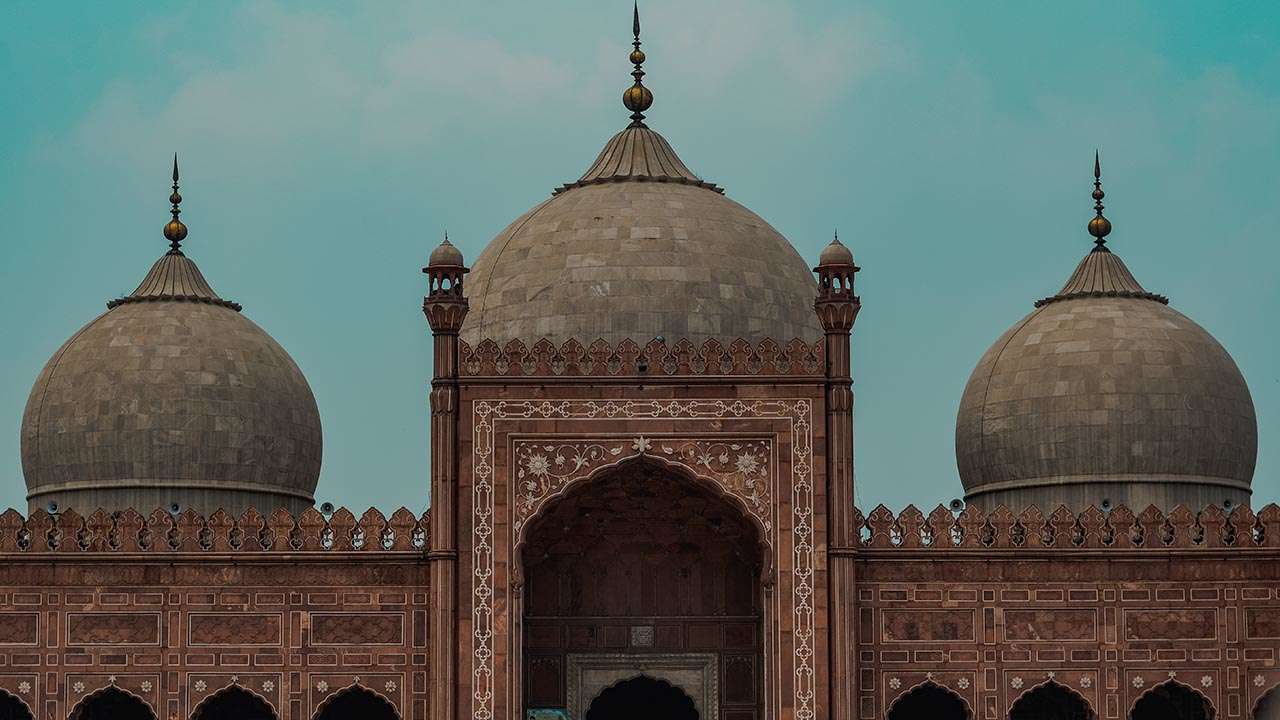 Badshahi Mosque Lahore one of the best Summer Vacation Spots in Pakistan